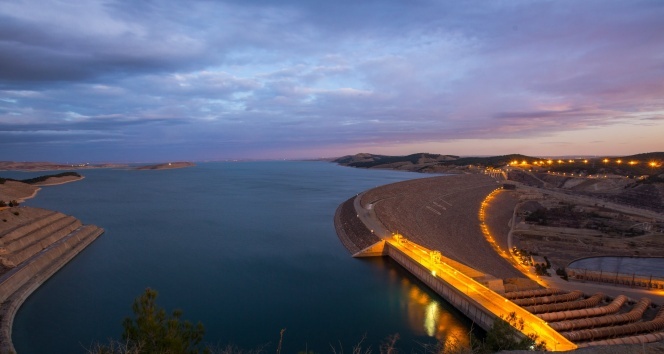Atatürk Barajı’ndan 2019’da 3,3 Milyar Liralık Enerji Üretildi