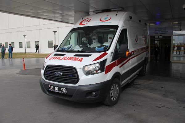 Türkiye'de 4 ilde koronavirüs alarmı! İstanbul uçağındaki yolcuda virüs çıktı