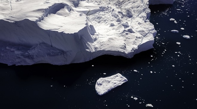 Kuzey Buz Denizi’ndeki buzullarda tarihi azalma