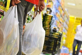 plastik-poset-yerine-bez-canta-satan-marketlere-yaptirim