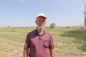 1000 dönümlük taşlık alanı 8 yılda tarım arazisine dönüştürdü