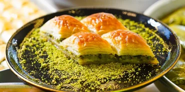 antep-baklavasi-abdulkadir-gulluoglu